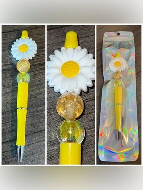Daisy beaded focal pen